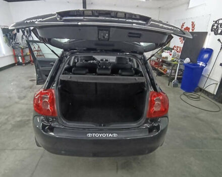 Чорний Тойота Ауріс, об'ємом двигуна 1.6 л та пробігом 187 тис. км за 6200 $, фото 21 на Automoto.ua