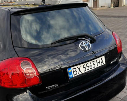 Черный Тойота Аурис, объемом двигателя 1.6 л и пробегом 180 тыс. км за 6600 $, фото 3 на Automoto.ua