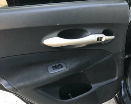 Черный Тойота Аурис, объемом двигателя 1.4 л и пробегом 272 тыс. км за 5900 $, фото 21 на Automoto.ua