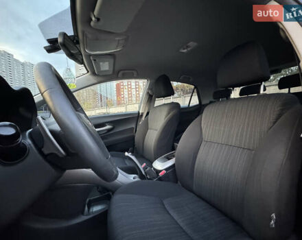 Черный Тойота Аурис, объемом двигателя 1.6 л и пробегом 113 тыс. км за 7400 $, фото 25 на Automoto.ua