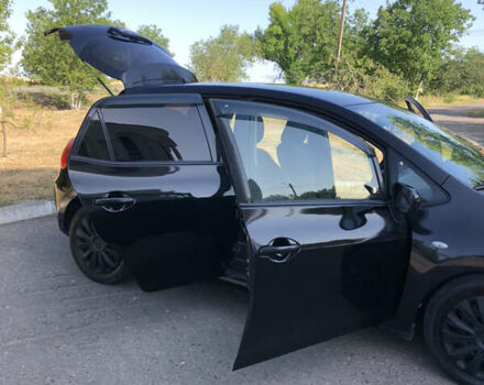 Черный Тойота Аурис, объемом двигателя 1.4 л и пробегом 272 тыс. км за 5900 $, фото 9 на Automoto.ua