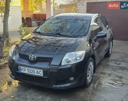 Черный Тойота Аурис, объемом двигателя 1.6 л и пробегом 145 тыс. км за 6699 $, фото 5 на Automoto.ua