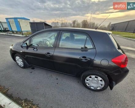 Черный Тойота Аурис, объемом двигателя 1.6 л и пробегом 134 тыс. км за 6900 $, фото 19 на Automoto.ua