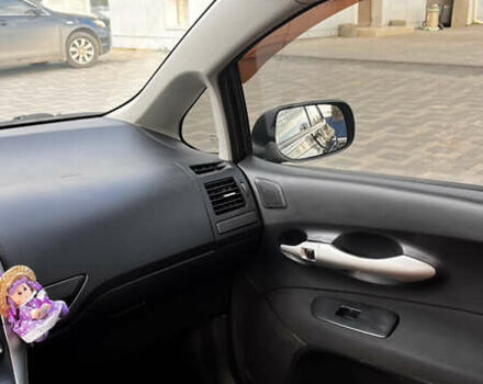 Черный Тойота Аурис, объемом двигателя 1.6 л и пробегом 180 тыс. км за 6600 $, фото 6 на Automoto.ua