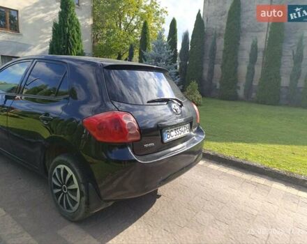 Чорний Тойота Ауріс, об'ємом двигуна 1.6 л та пробігом 257 тис. км за 5000 $, фото 2 на Automoto.ua