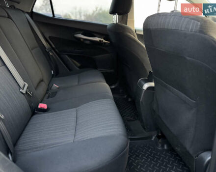 Черный Тойота Аурис, объемом двигателя 1.6 л и пробегом 113 тыс. км за 7400 $, фото 13 на Automoto.ua