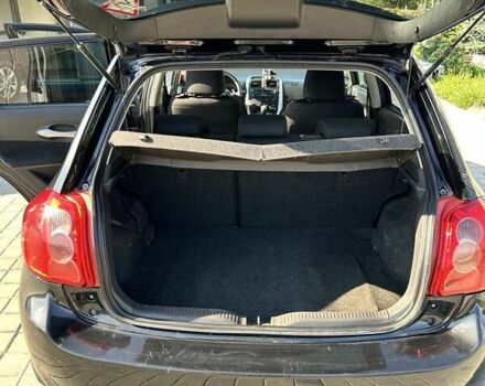 Черный Тойота Аурис, объемом двигателя 1.6 л и пробегом 180 тыс. км за 7200 $, фото 12 на Automoto.ua