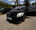 Чорний Тойота Ауріс, об'ємом двигуна 1.6 л та пробігом 243 тис. км за 5700 $, фото 1 на Automoto.ua