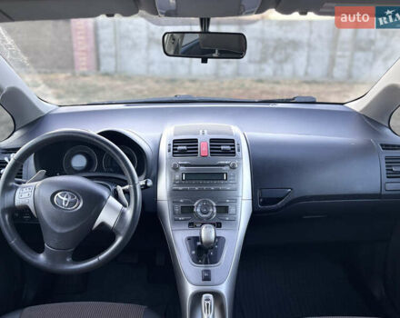 Чорний Тойота Ауріс, об'ємом двигуна 1.6 л та пробігом 114 тис. км за 7800 $, фото 14 на Automoto.ua