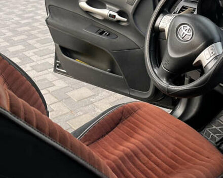 Черный Тойота Аурис, объемом двигателя 1.6 л и пробегом 180 тыс. км за 6600 $, фото 11 на Automoto.ua