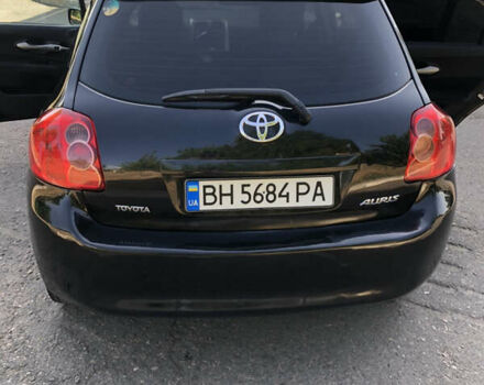 Черный Тойота Аурис, объемом двигателя 1.4 л и пробегом 272 тыс. км за 5900 $, фото 13 на Automoto.ua