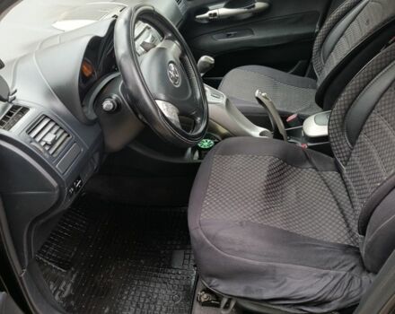 Черный Тойота Аурис, объемом двигателя 0 л и пробегом 155 тыс. км за 6700 $, фото 4 на Automoto.ua