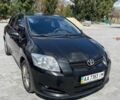 Чорний Тойота Ауріс, об'ємом двигуна 1.6 л та пробігом 173 тис. км за 6000 $, фото 1 на Automoto.ua
