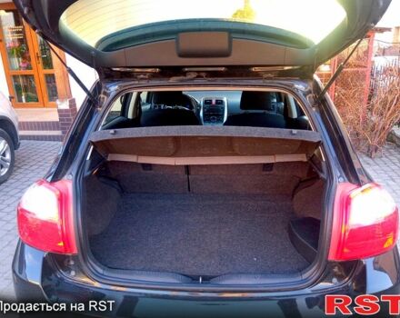 Черный Тойота Аурис, объемом двигателя 1.8 л и пробегом 245 тыс. км за 11200 $, фото 9 на Automoto.ua