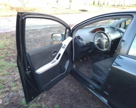 Черный Тойота Аурис, объемом двигателя 1.3 л и пробегом 162 тыс. км за 6500 $, фото 8 на Automoto.ua