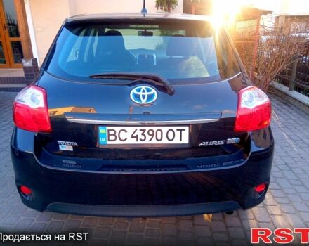 Черный Тойота Аурис, объемом двигателя 1.8 л и пробегом 245 тыс. км за 11200 $, фото 4 на Automoto.ua