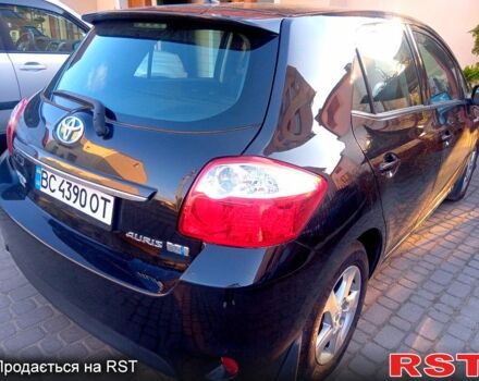 Черный Тойота Аурис, объемом двигателя 1.8 л и пробегом 245 тыс. км за 11200 $, фото 10 на Automoto.ua