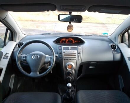 Черный Тойота Аурис, объемом двигателя 1.3 л и пробегом 162 тыс. км за 6500 $, фото 9 на Automoto.ua