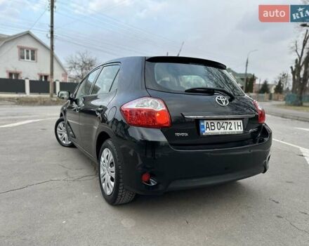 Черный Тойота Аурис, объемом двигателя 1.6 л и пробегом 227 тыс. км за 7850 $, фото 2 на Automoto.ua