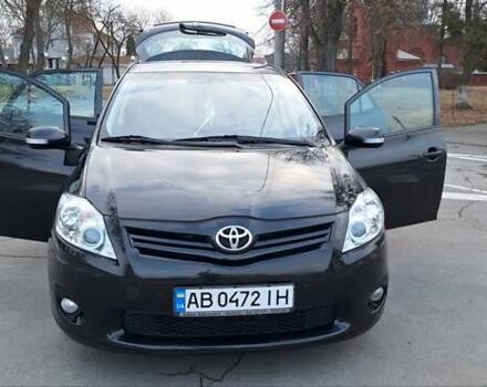 Черный Тойота Аурис, объемом двигателя 1.6 л и пробегом 227 тыс. км за 7850 $, фото 25 на Automoto.ua