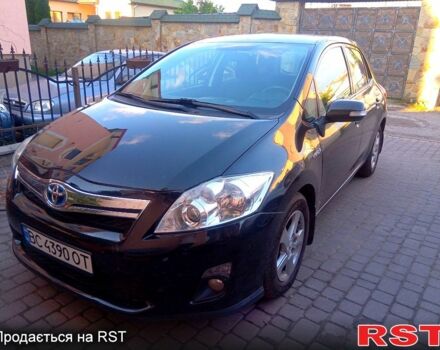 Черный Тойота Аурис, объемом двигателя 1.8 л и пробегом 245 тыс. км за 11200 $, фото 1 на Automoto.ua