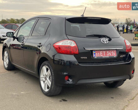Чорний Тойота Ауріс, об'ємом двигуна 1.4 л та пробігом 238 тис. км за 7950 $, фото 5 на Automoto.ua