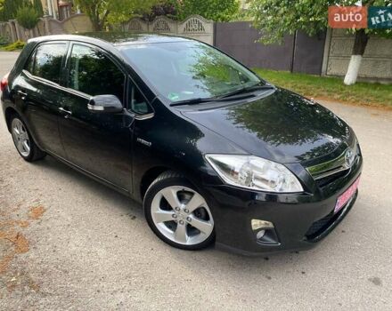 Чорний Тойота Ауріс, об'ємом двигуна 1.8 л та пробігом 235 тис. км за 10500 $, фото 3 на Automoto.ua