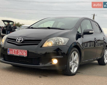 Чорний Тойота Ауріс, об'ємом двигуна 1.4 л та пробігом 238 тис. км за 7950 $, фото 9 на Automoto.ua