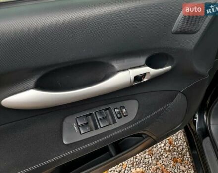 Чорний Тойота Ауріс, об'ємом двигуна 1.6 л та пробігом 201 тис. км за 10500 $, фото 27 на Automoto.ua