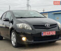 Чорний Тойота Ауріс, об'ємом двигуна 1.4 л та пробігом 238 тис. км за 7950 $, фото 6 на Automoto.ua
