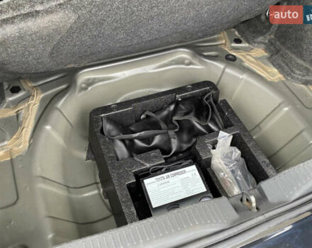 Чорний Тойота Ауріс, об'ємом двигуна 1.4 л та пробігом 238 тис. км за 7950 $, фото 15 на Automoto.ua