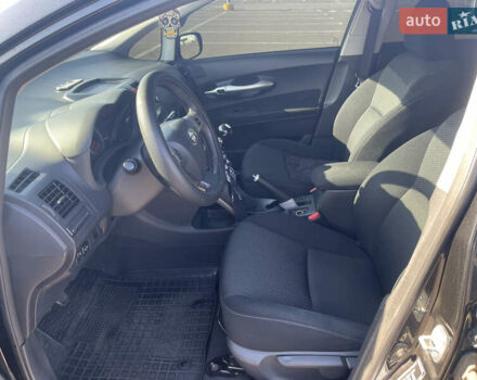 Тойота Аурис 2011 в Одессе на Automoto.ua Черный Тойота Аурис, объемом двигателя 1.6 л и пробегом 117 тыс. км за 9200 $, фото 23 на Automoto.ua