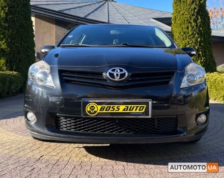 Черный Тойота Аурис, объемом двигателя 1.6 л и пробегом 126 тыс. км за 9300 $, фото 1 на Automoto.ua