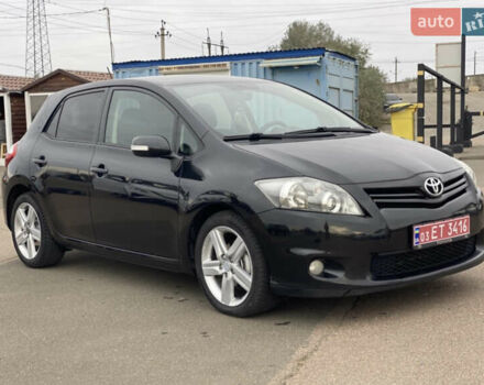 Чорний Тойота Ауріс, об'ємом двигуна 1.4 л та пробігом 238 тис. км за 7950 $, фото 7 на Automoto.ua
