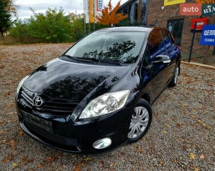 Чорний Тойота Ауріс, об'ємом двигуна 1.6 л та пробігом 201 тис. км за 10500 $, фото 1 на Automoto.ua