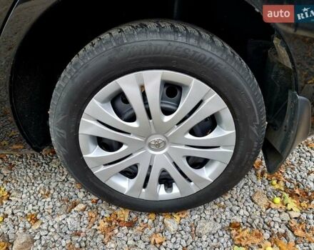 Чорний Тойота Ауріс, об'ємом двигуна 1.6 л та пробігом 201 тис. км за 10500 $, фото 22 на Automoto.ua