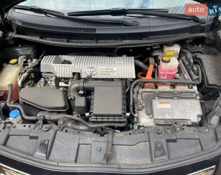 Чорний Тойота Ауріс, об'ємом двигуна 1.8 л та пробігом 235 тис. км за 10500 $, фото 19 на Automoto.ua