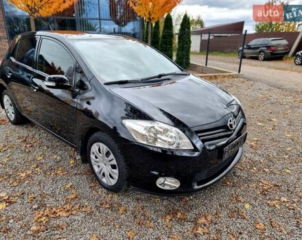 Чорний Тойота Ауріс, об'ємом двигуна 1.6 л та пробігом 201 тис. км за 10500 $, фото 16 на Automoto.ua
