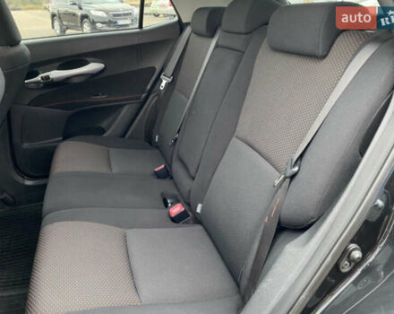 Чорний Тойота Ауріс, об'ємом двигуна 1.4 л та пробігом 238 тис. км за 7950 $, фото 18 на Automoto.ua