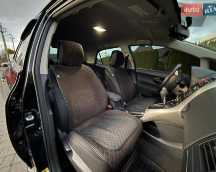 Черный Тойота Аурис, объемом двигателя 1.6 л и пробегом 184 тыс. км за 8999 $, фото 28 на Automoto.ua