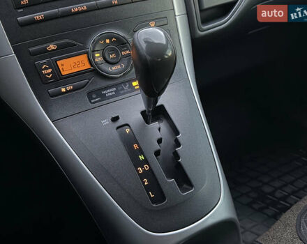 Черный Тойота Аурис, объемом двигателя 1.6 л и пробегом 184 тыс. км за 8999 $, фото 46 на Automoto.ua