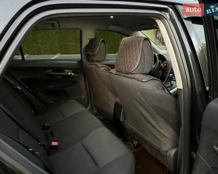 Черный Тойота Аурис, объемом двигателя 1.6 л и пробегом 184 тыс. км за 8999 $, фото 33 на Automoto.ua