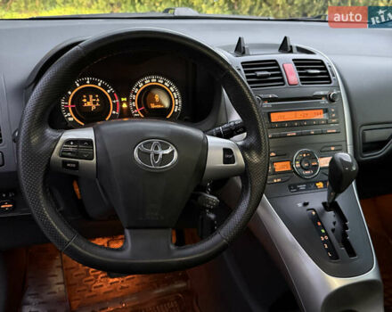 Черный Тойота Аурис, объемом двигателя 1.6 л и пробегом 184 тыс. км за 8999 $, фото 43 на Automoto.ua