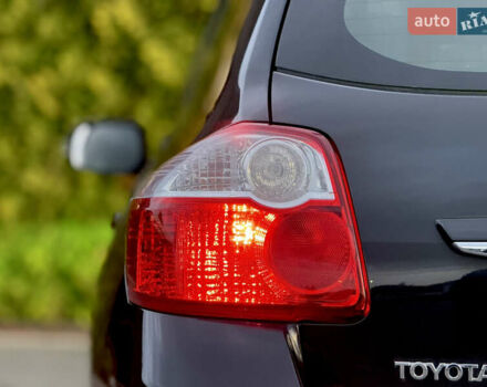 Черный Тойота Аурис, объемом двигателя 1.6 л и пробегом 184 тыс. км за 8999 $, фото 21 на Automoto.ua