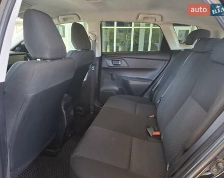 Чорний Тойота Ауріс, об'ємом двигуна 1.33 л та пробігом 129 тис. км за 9300 $, фото 16 на Automoto.ua