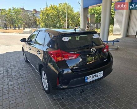 Чорний Тойота Ауріс, об'ємом двигуна 1.33 л та пробігом 129 тис. км за 9300 $, фото 9 на Automoto.ua