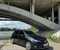 Черный Тойота Аурис, объемом двигателя 1.4 л и пробегом 190 тыс. км за 9200 $, фото 2 на Automoto.ua
