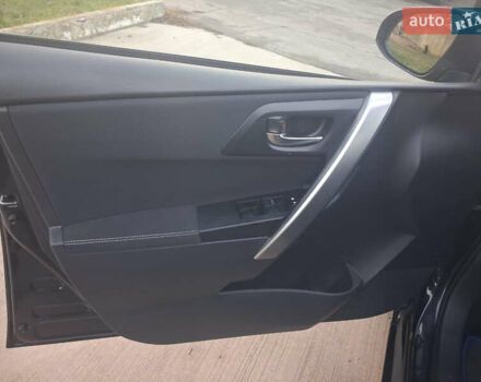Черный Тойота Аурис, объемом двигателя 1.8 л и пробегом 169 тыс. км за 13999 $, фото 21 на Automoto.ua