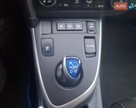 Черный Тойота Аурис, объемом двигателя 1.8 л и пробегом 169 тыс. км за 13999 $, фото 25 на Automoto.ua