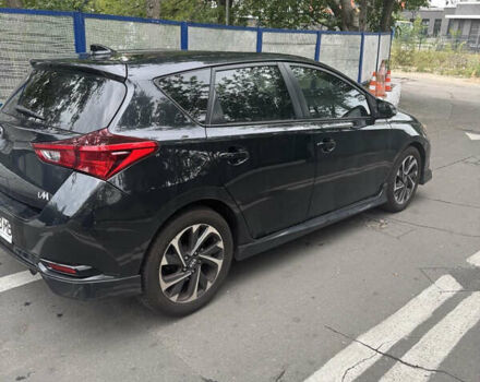 Чорний Тойота Ауріс, об'ємом двигуна 1.8 л та пробігом 122 тис. км за 12900 $, фото 2 на Automoto.ua